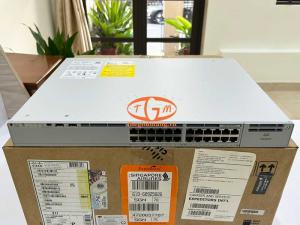 C9200-24P-A Catalyst 9200 24-port PoE+ 370W Switch, Network Advantage